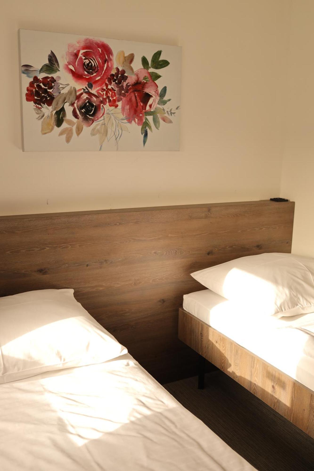 Golden Golem Hotel & Spa Prague Exterior photo